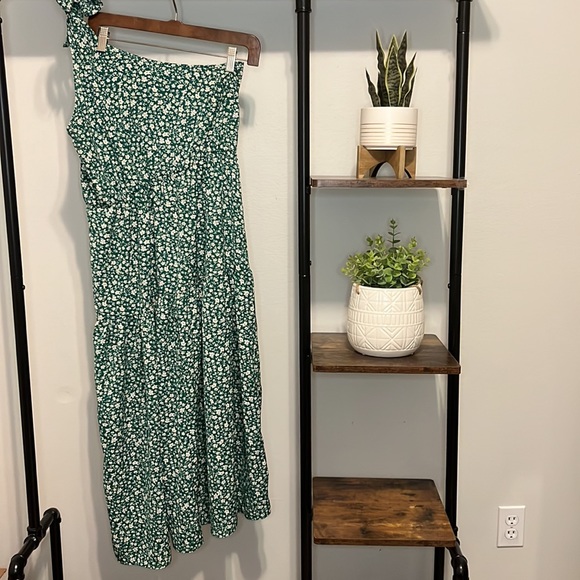 One shoulder green floral maxi dress NWOT - Picture 4 of 4